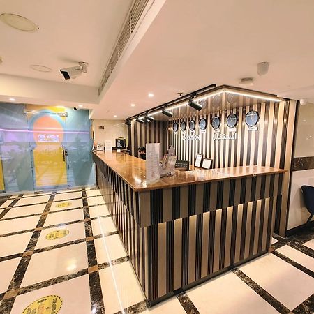 Saffron Hotel Dubai Exterior foto