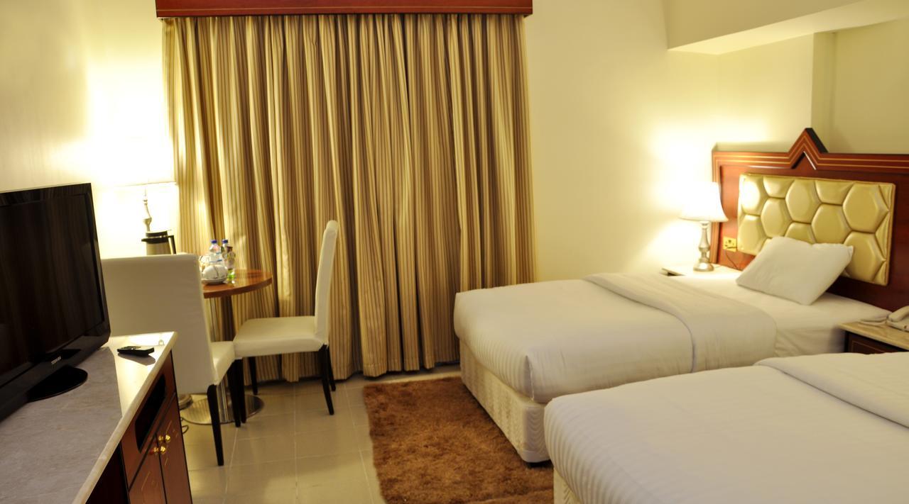 Saffron Hotel Dubai Exterior foto